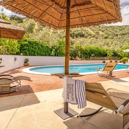 4 Bedroom Cozy Home In Iznájar Exterior photo