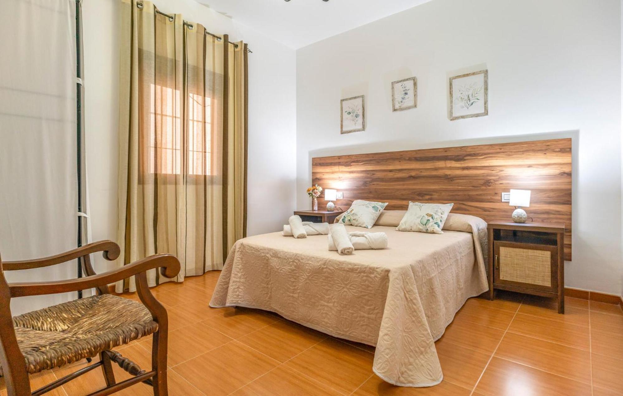 Ferienhaus 4 Bedroom Cozy In Iznájar